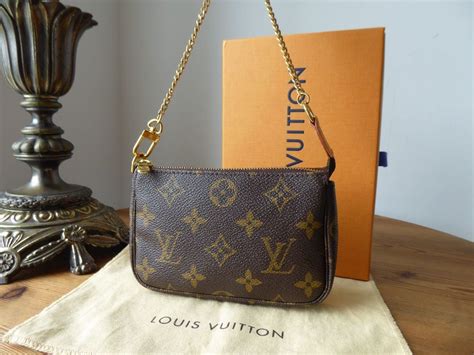 louis vuitton pochette accessoires as wristlet|louis vuitton pochette accessories review.